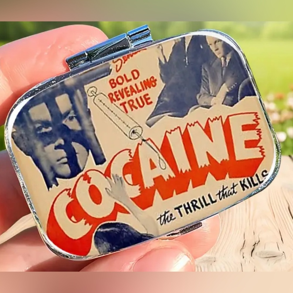 Drugs 2-Compartment Travel Pill Container